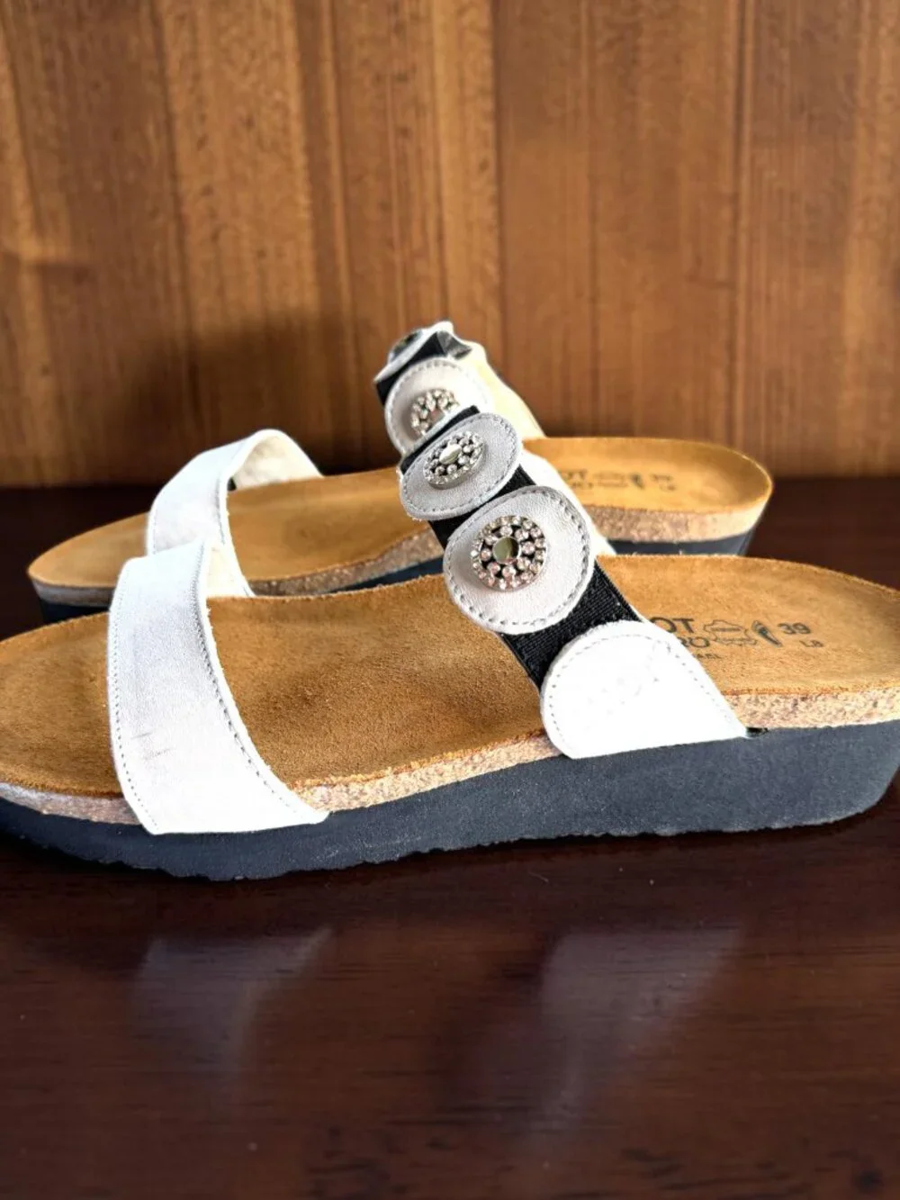 Naot Marissa Silver Gray Sandals Cork Wedge Rhinestone Circles EU 39 US 8 - Picture 9 of 10